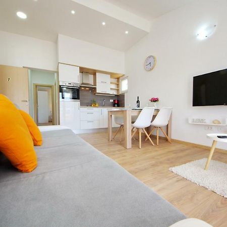 Apartman Mario Poljica  エクステリア 写真