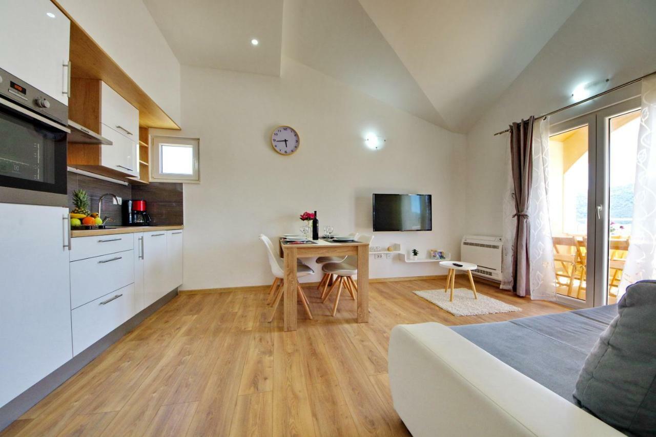 Apartman Mario Poljica  エクステリア 写真