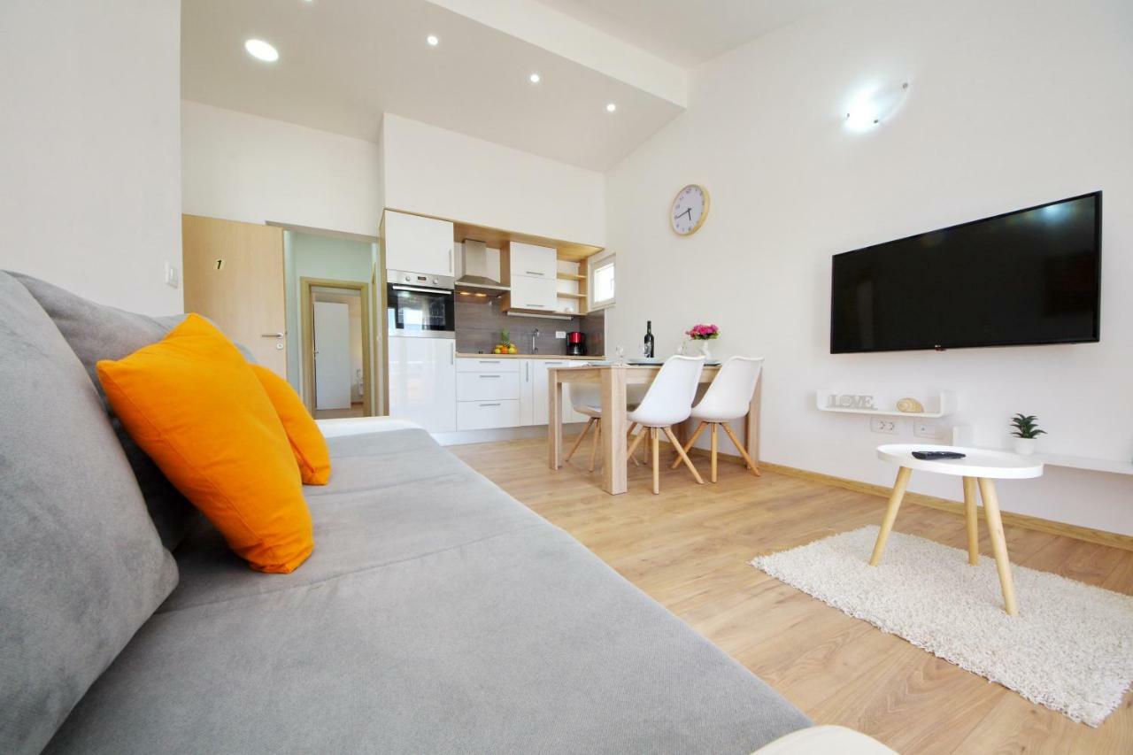 Apartman Mario Poljica  エクステリア 写真