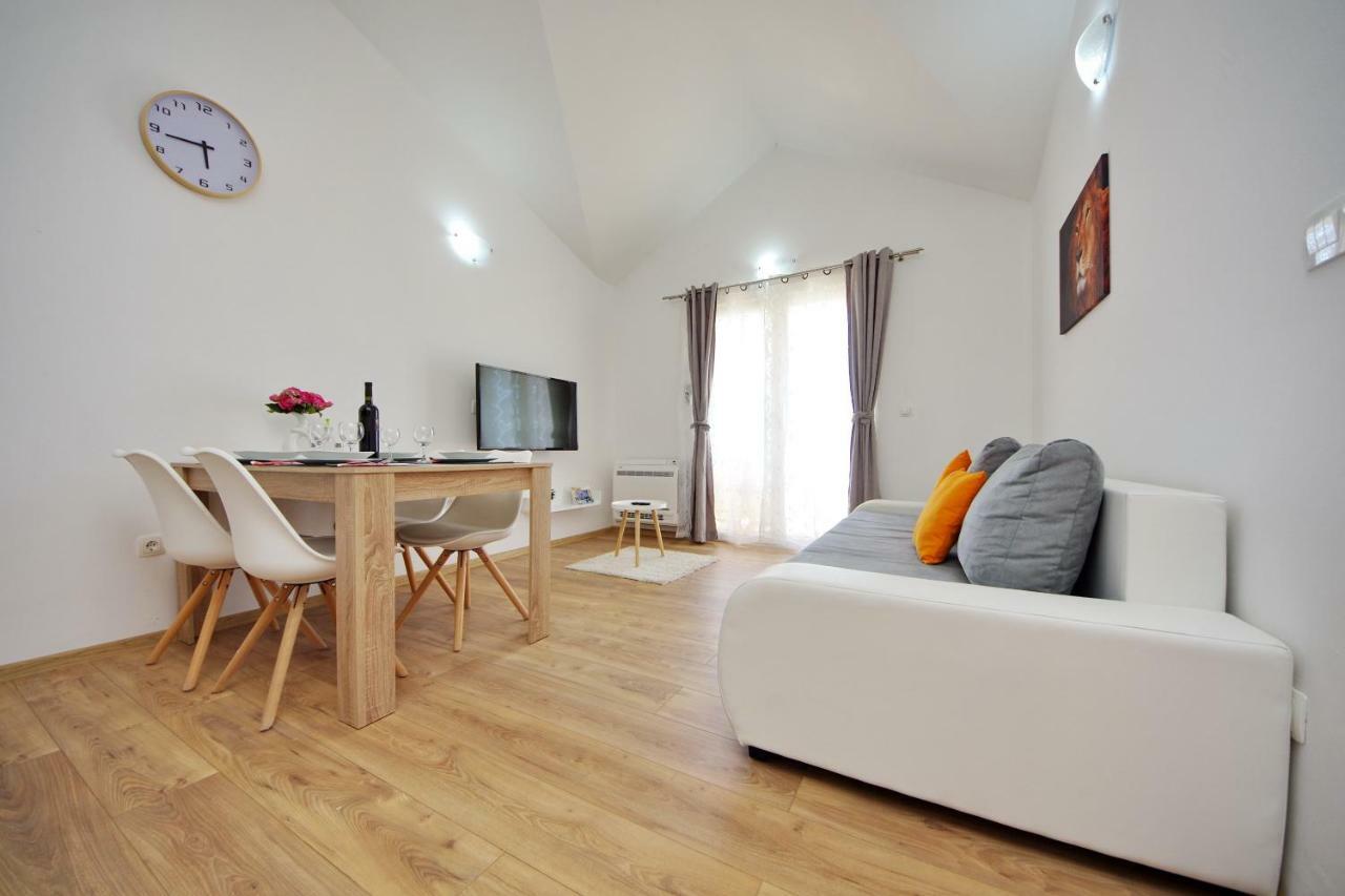 Apartman Mario Poljica  エクステリア 写真